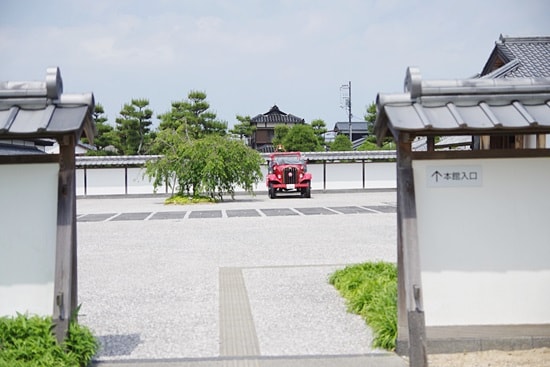 萩博物館の東門